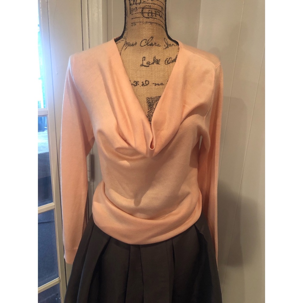 Pink long-sleeve sweater deep neck #shesdarlin